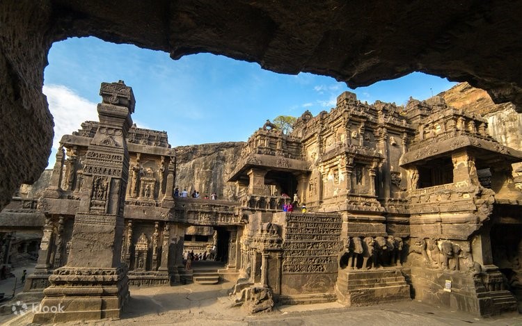 Nashik, Shirdi and Aurangabad Tour
